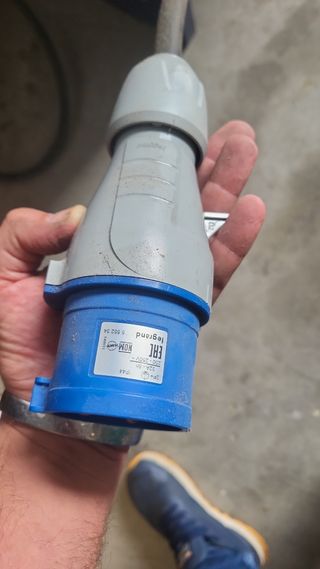 Cargador baterías GM Electric 80V