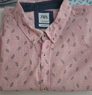 Camisa Zara rosa estampada Relaxed Fit