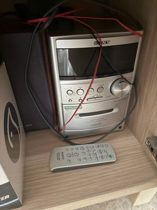 Minicadena Sony CMT-NEZ50 - CD, Radio, Cassette