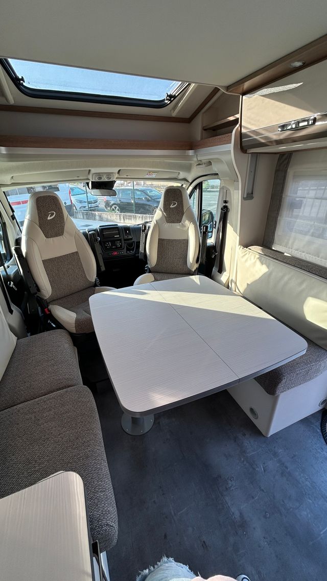 Autocaravana perfilada Dethleffs Trend 7057 Matic