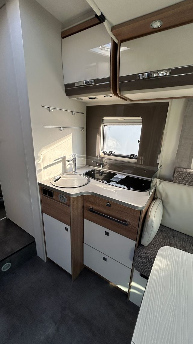 Autocaravana perfilada Dethleffs Trend 7057 Matic