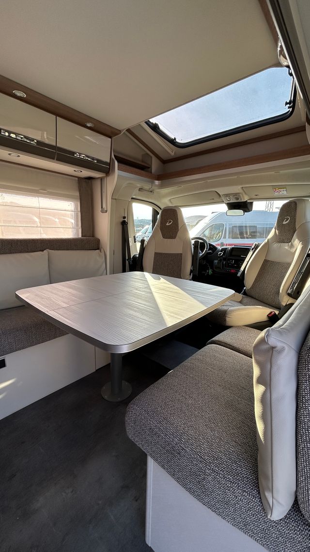 Autocaravana perfilada Dethleffs Trend 7057 Matic