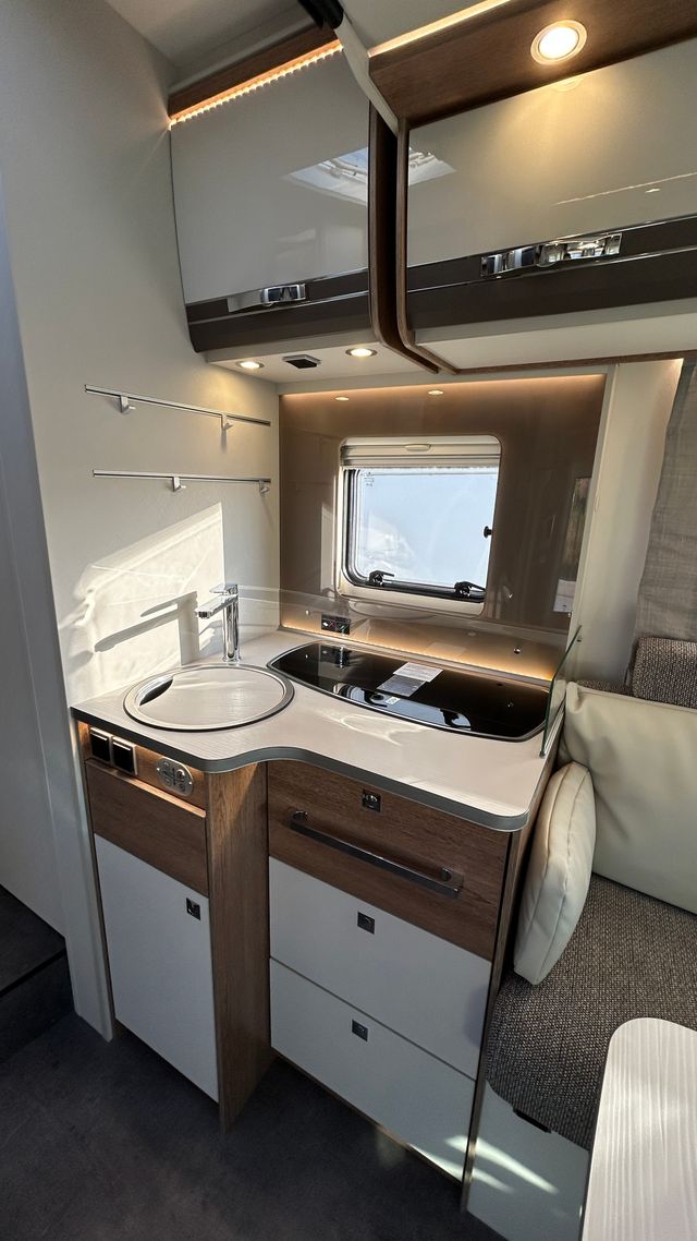 Autocaravana perfilada Dethleffs Trend 7057 Matic