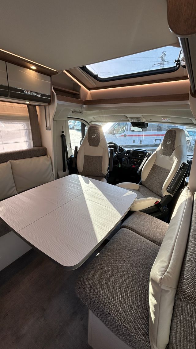 Autocaravana perfilada Dethleffs Trend 7057 Matic