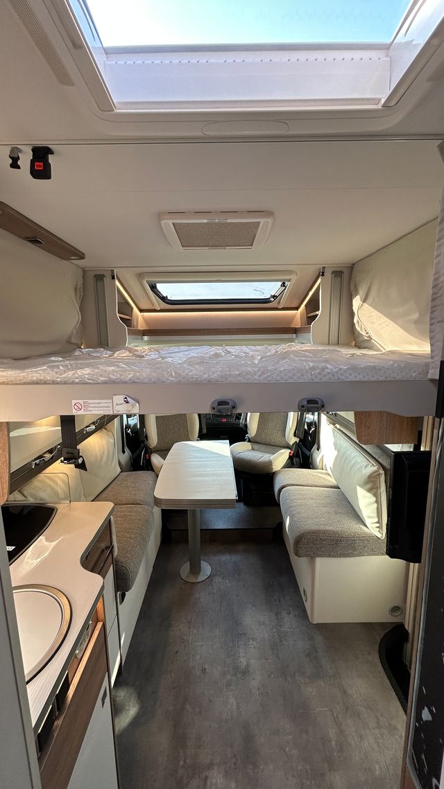 Autocaravana perfilada Dethleffs Trend 7057 Matic