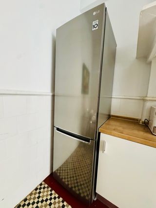 Nevera LG casi nueva