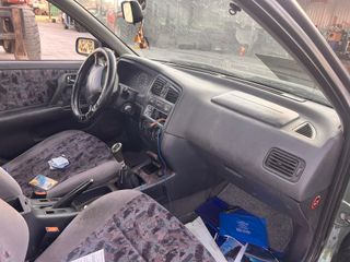 Nissan Primera 1.8 G - 2000