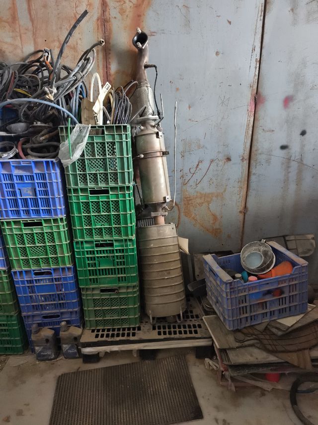 Túbo escape  furgoneta iveco