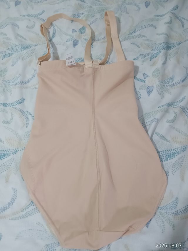 Cinta cirúrgica bege - pós-cirurgia