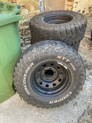 LANTAS DESPLAZADAS + Cooper Discoverer STT PRO 31
