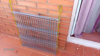 Parque metálico para mascotas. Ideal exterior.