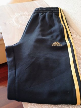 Pantalón chándal Adidas Salah negro-oro de niño.