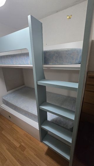 Litera infantil 3 camas - azul y blanca