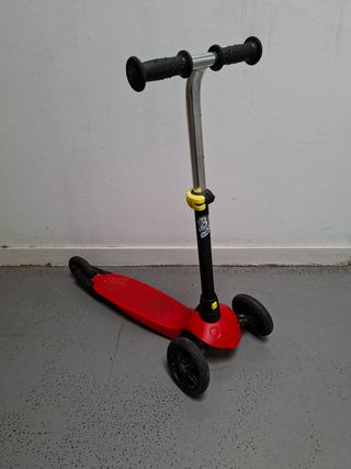 Patinete Btwin B100 rojo