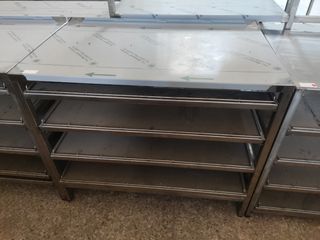 MESA BANDEJERA INDUSTRIAL DE 104 CM