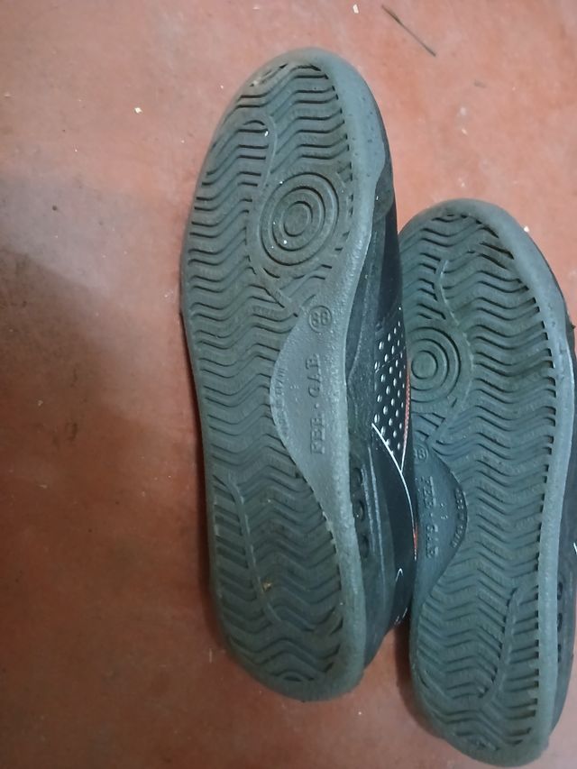 Zapatillas Fergar Deportivas - Negras/Rojas