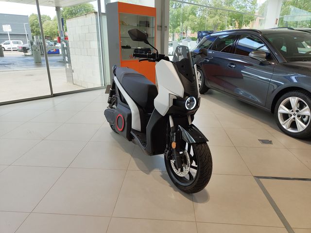 Seat Mó eScooter - Eléctrica
