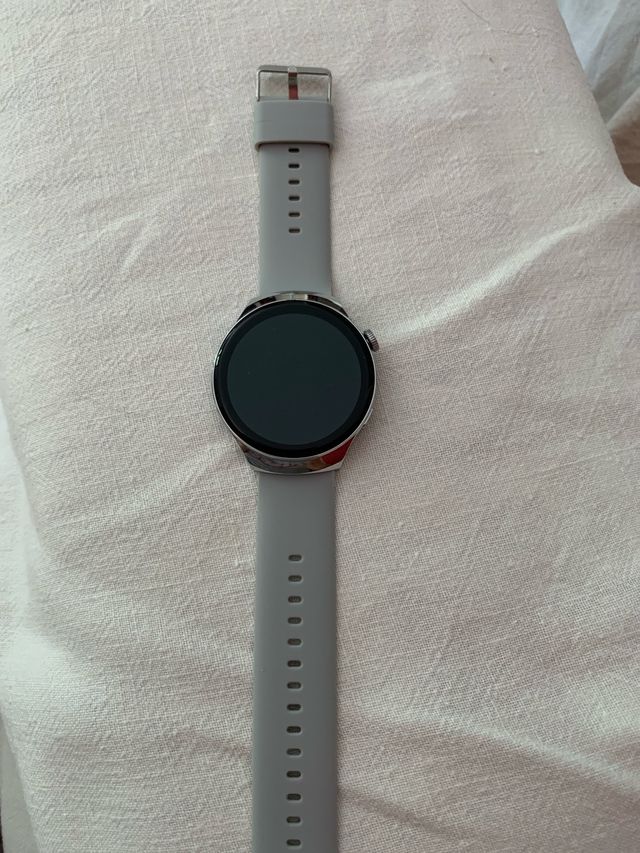 Smartwatch grigio - cinturino silicone