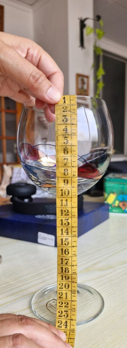 2  Copas Vino Cristal, talladas y pintadas a mano