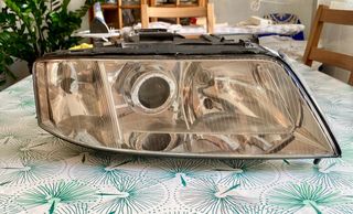 Faro Audi A6 - Delantero Derecho Hella