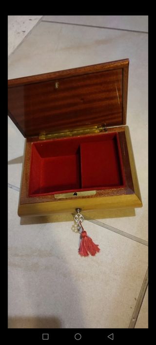 Carillon porta gioie  legno vintage