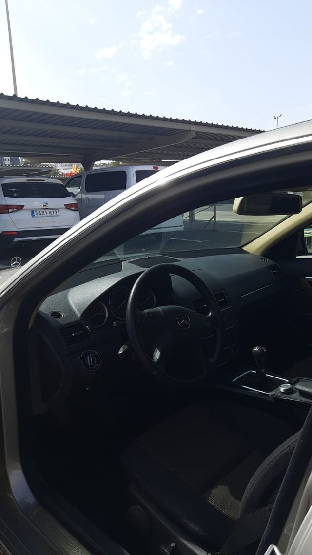 Mercedes-Benz Clase C 2006