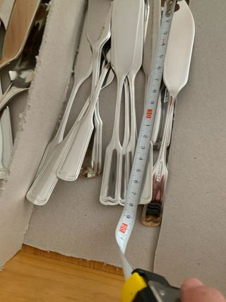 Cuberteria Magefesa 18/10 de acero inoxidable.