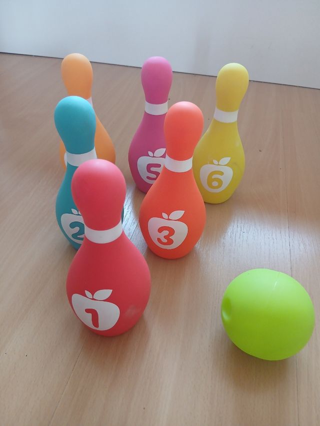 Bolos infantiles - 6 bolos + 1 bola