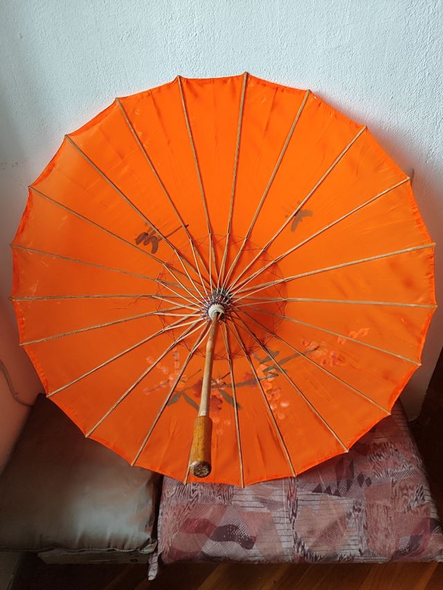 Ombrello giapponese arancione