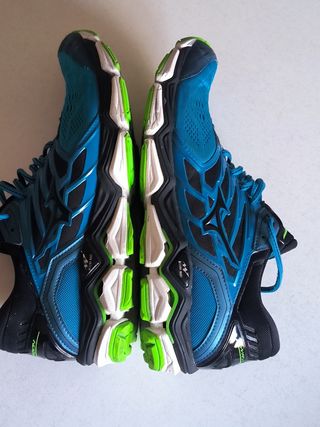 Zapatillas Mizuno Running Wave horizon 2
- Azul 