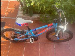 Bicicleta Cube 20" aluminio