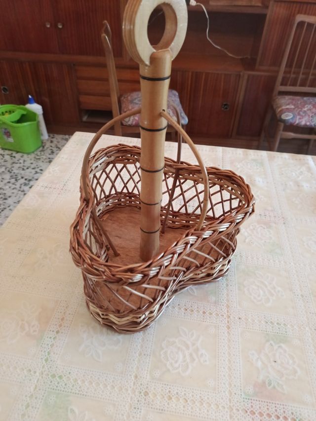 Botellero mimbre vintage
