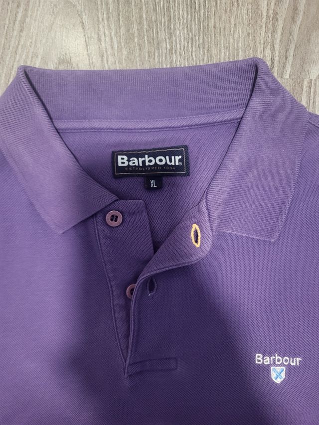 Polo Purificación García rosa Polo Barbour morado