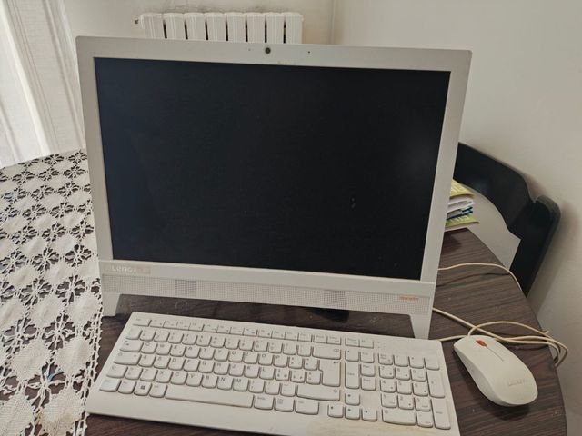 PC Lenovo Celeron J3455 prezzo trattabile