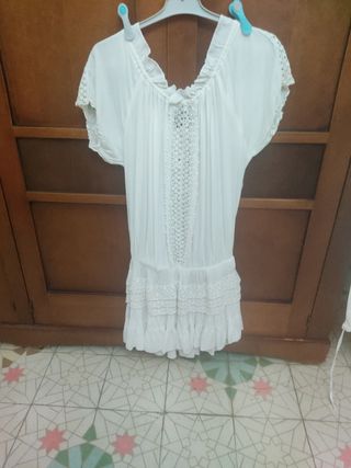 Vestido blanco bordado