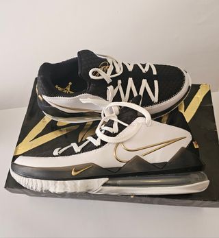 Nike LeBron XVII Low Blancas, doradas y Negras