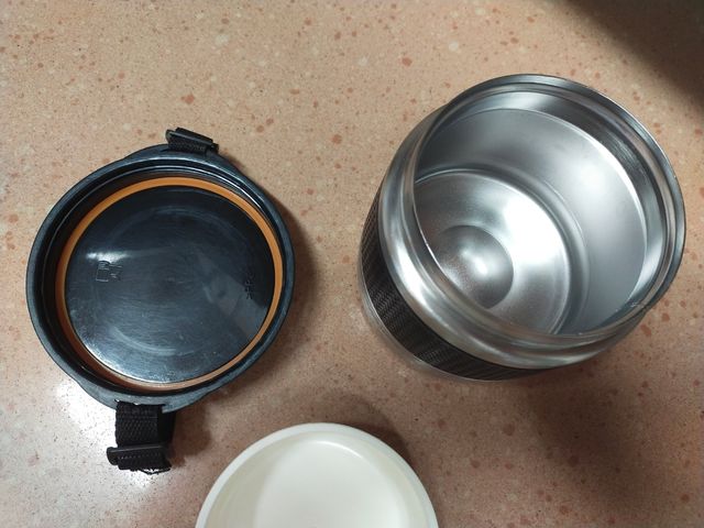 Carmanyola / fiambrera