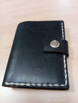 Cartera cuero negra artesanal