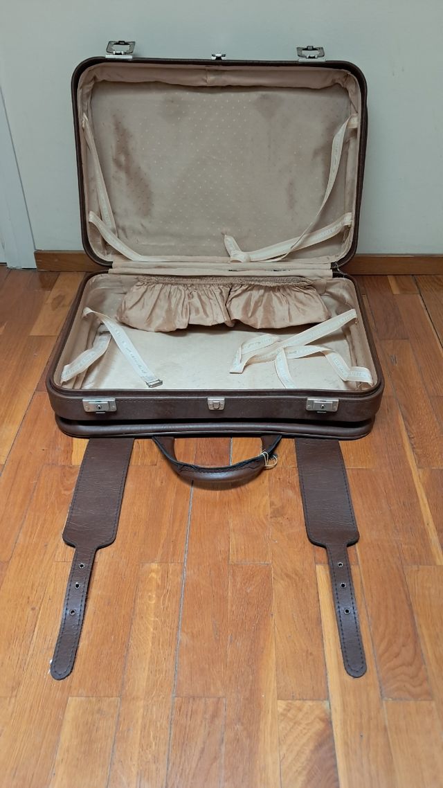 Maleta vintage piel marrón