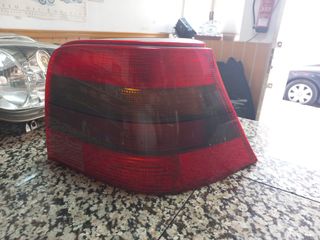 Piloto trasero Golf 4 derecho