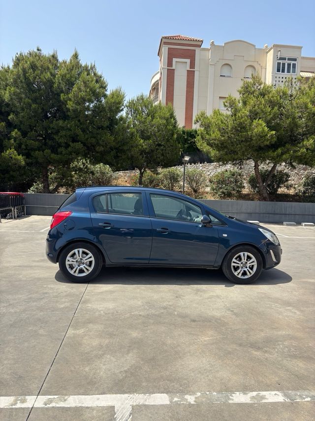 Opel Corsa 1.2 2012