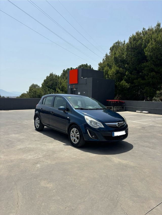 Opel Corsa 1.2 2012