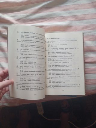 Manual de escritura de los caracteres chinos.