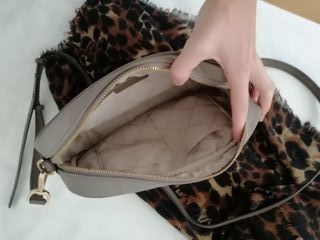 Bolso bandolera Michael Kors color topo