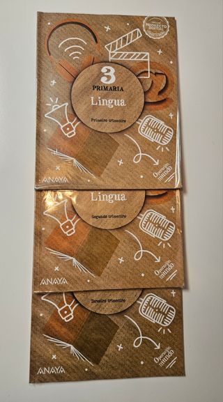 Libros Lingua 3º primaria Anaya Galicia. 