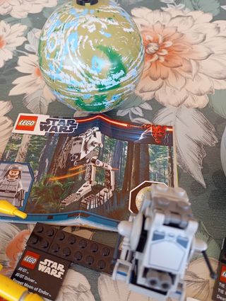 LEGO Star Wars esferas y naves