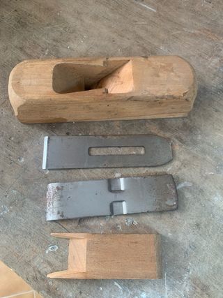Cepillo carpintero antiguo