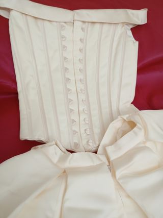 Vestido novia Pronovias beige