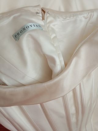 Vestido novia Pronovias beige