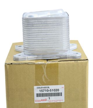 RADIADOR INTERCAMBIADOR DE ACEITE PARA TOYOTA. 